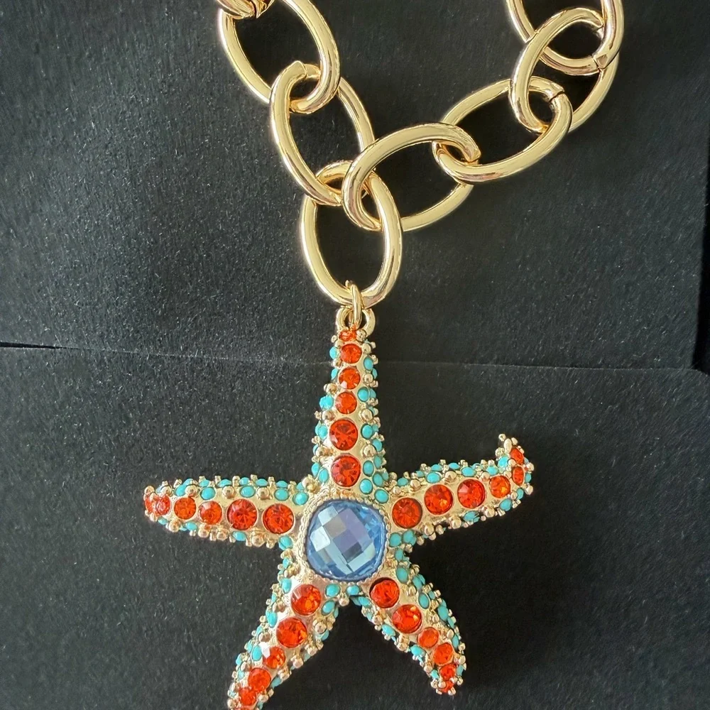 CRYSTAL  STARFISH necklace !!!! Betsy Johnson!!! Gorgeous!!!